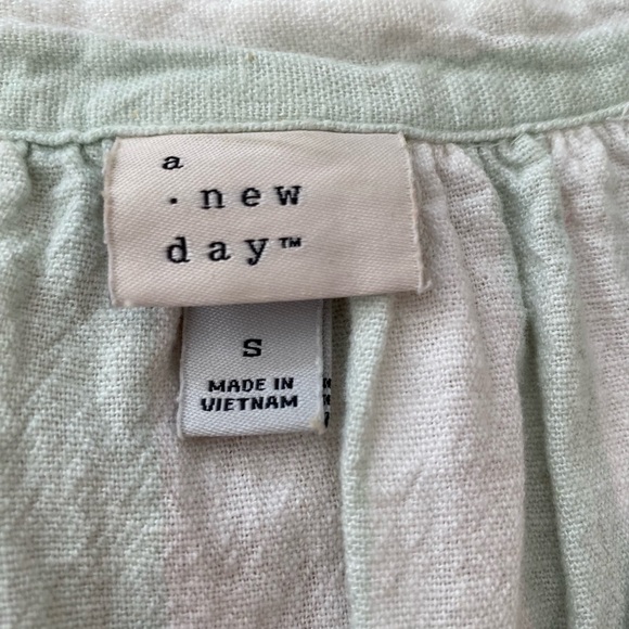 Target blouse - Picture 2 of 2